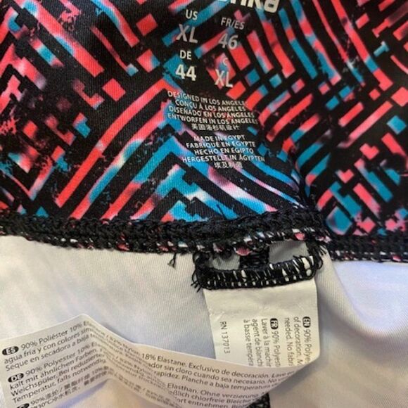 Marika Striking Blue Activewear capri's, size XL - Picture 3 of 3